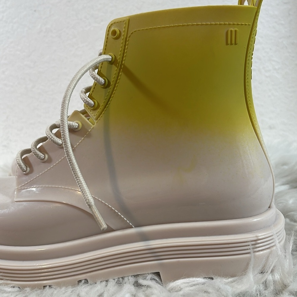MELISSA Coturno Boots Beige & Yellow Scented Rain Boots Size 9 VEGAN NEW - Picture 8 of 16
